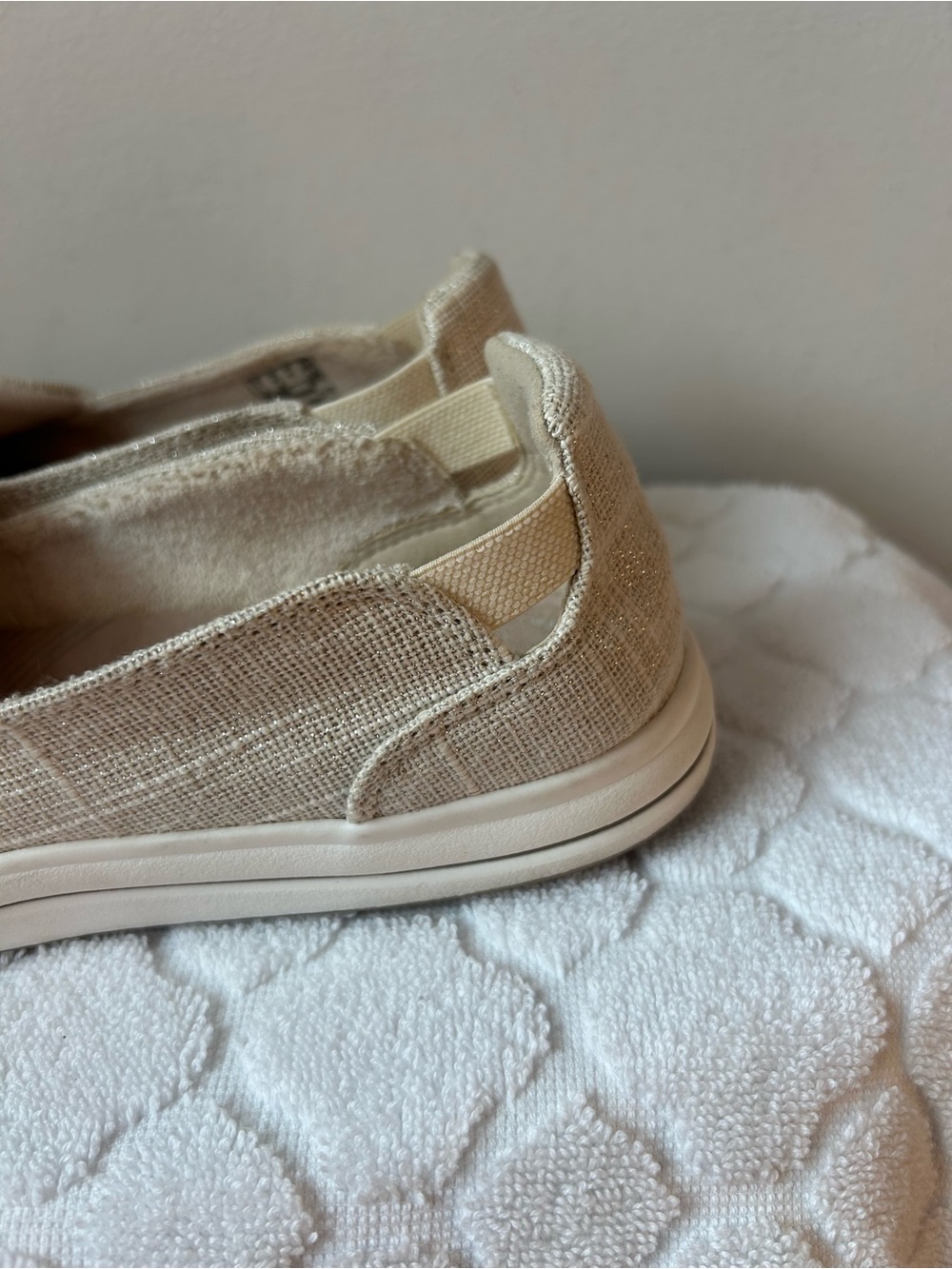Clarks Women's Breeze Step II Cream Sparkle Size 9.5 Lightweight Slip-On - Picture 5 of 12